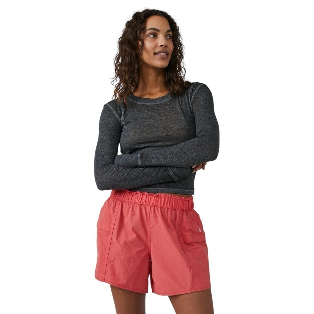 NEW Free‎ People In The Wild Short - Women's in Cayenne Pink red Size small